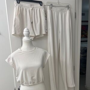 ALO Yoga Dreamy pant, shirts and top  Set size medium
